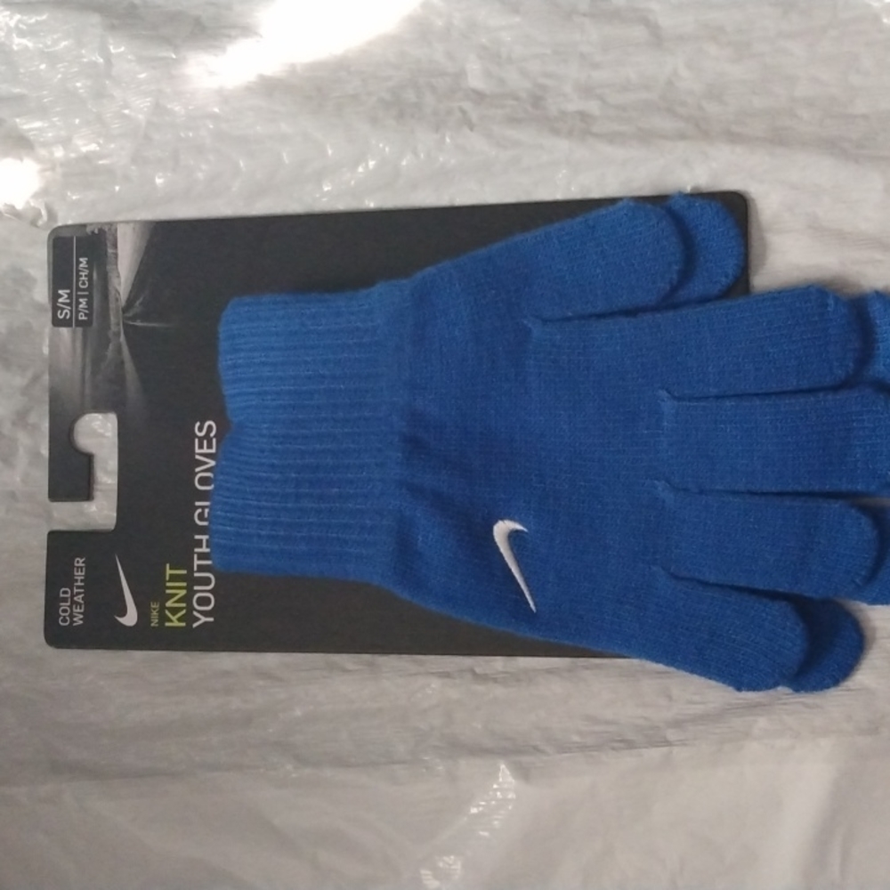 Nike knit youth gloves